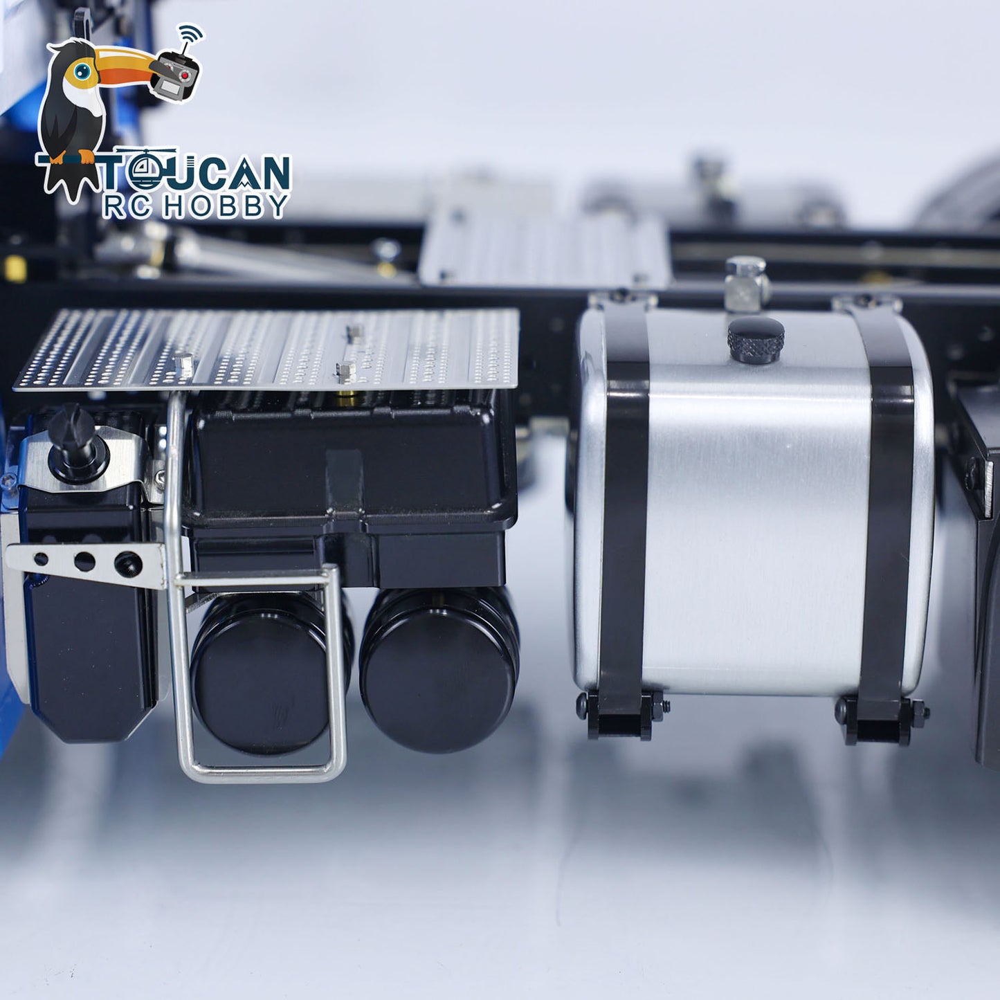 1/14 RC Sattelzugmaschine TOUCAN 6x6 Metallchassis Funkgesteuertes Automodell 2-Gang-Getriebe Licht-Soundsystem