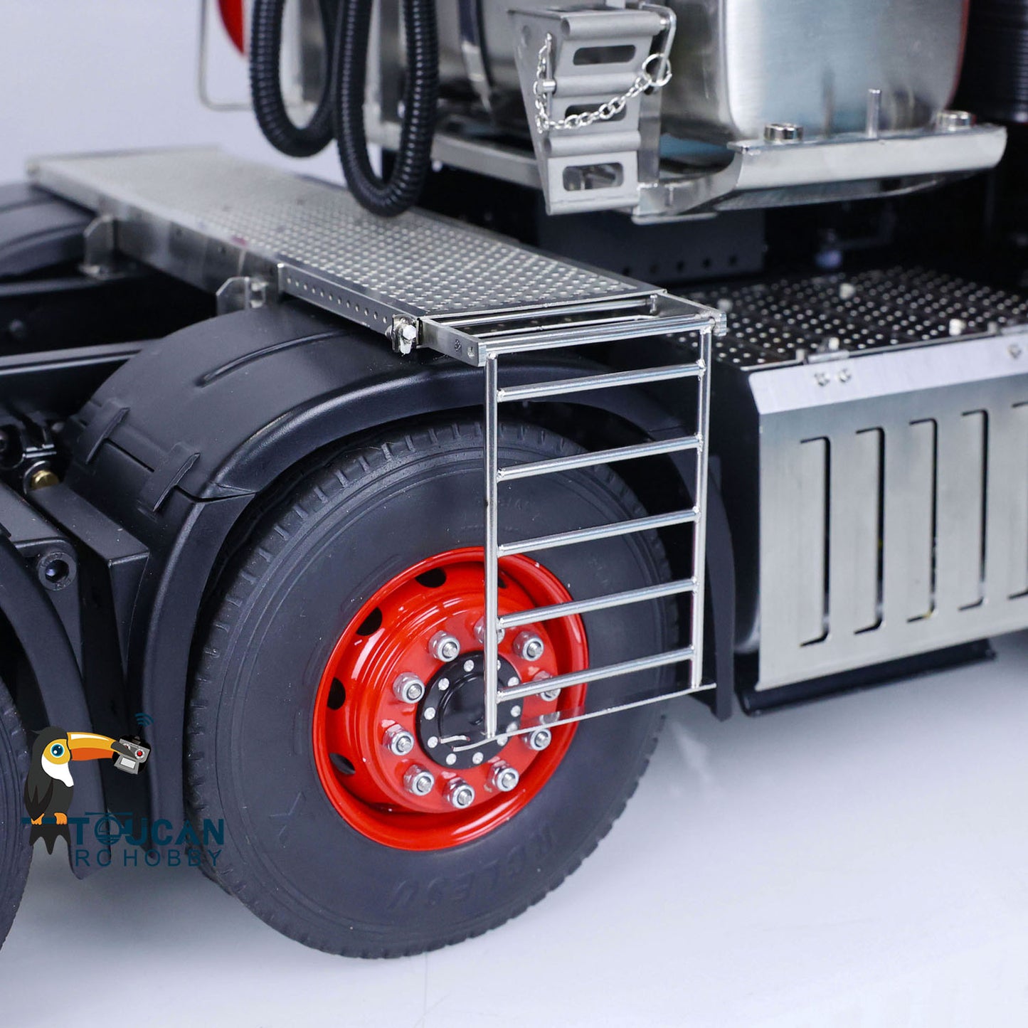 TOUCAN Lackiertes 8*8 Schwermetall-Chassis RC 1/14 Sattelzugmaschinen für Kabinenwagen mit Licht- und Soundsystem