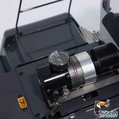 13. 1/14 RC Hydraulic Machinery RD-580 4-Way Directional Valve Closeup View  
