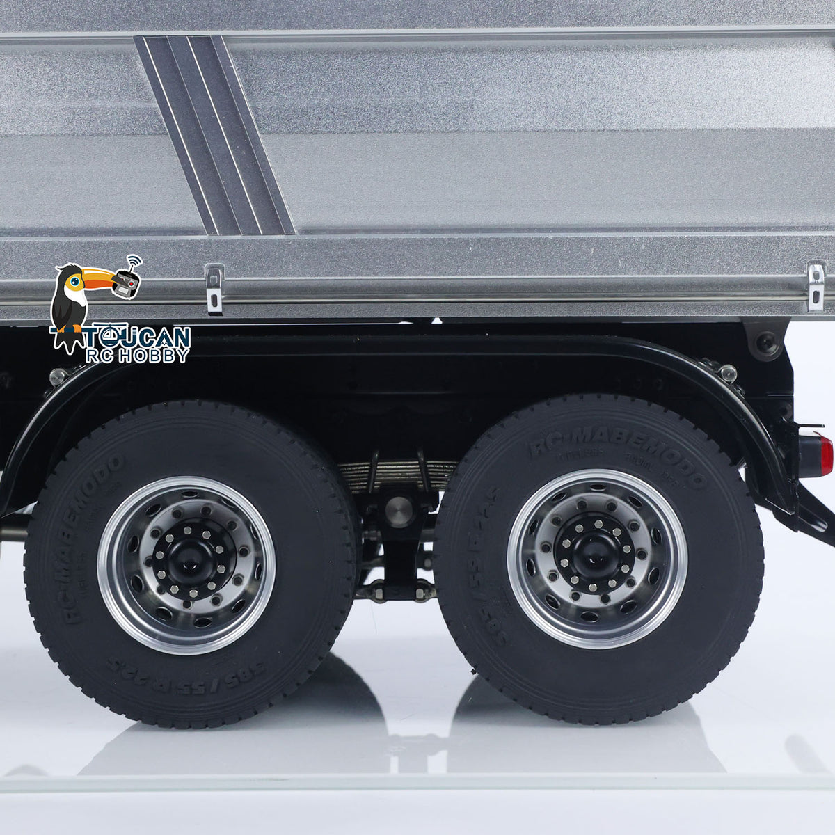 MD 6X6 Dumper Metal 1/14 Full Metal Chassis Hydraulic Tipper with 6x6 Drive System and 2-Speed Transmission Yellow Cab Silver Bucket PNP No Battery