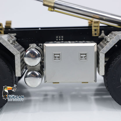 15. 1/14 TH-X G88 Roll-Off Truck Without Rear Steering and Lift Rear Axle View  
