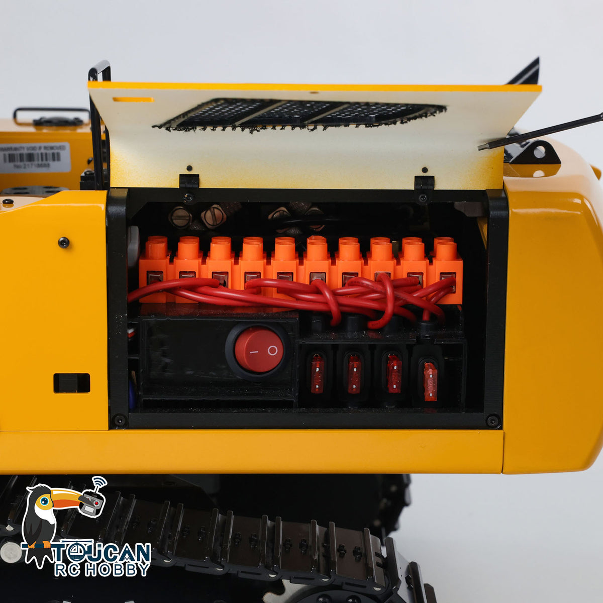 MTM 946-3 Metal 1/14 Excavator Hydraulic Ready to Operate with T12D 12-Channel Radio and 4MPa Pump Comes with Clamshell Grab 3 Buckets and Ripper No Battery Charger Sound or Lights