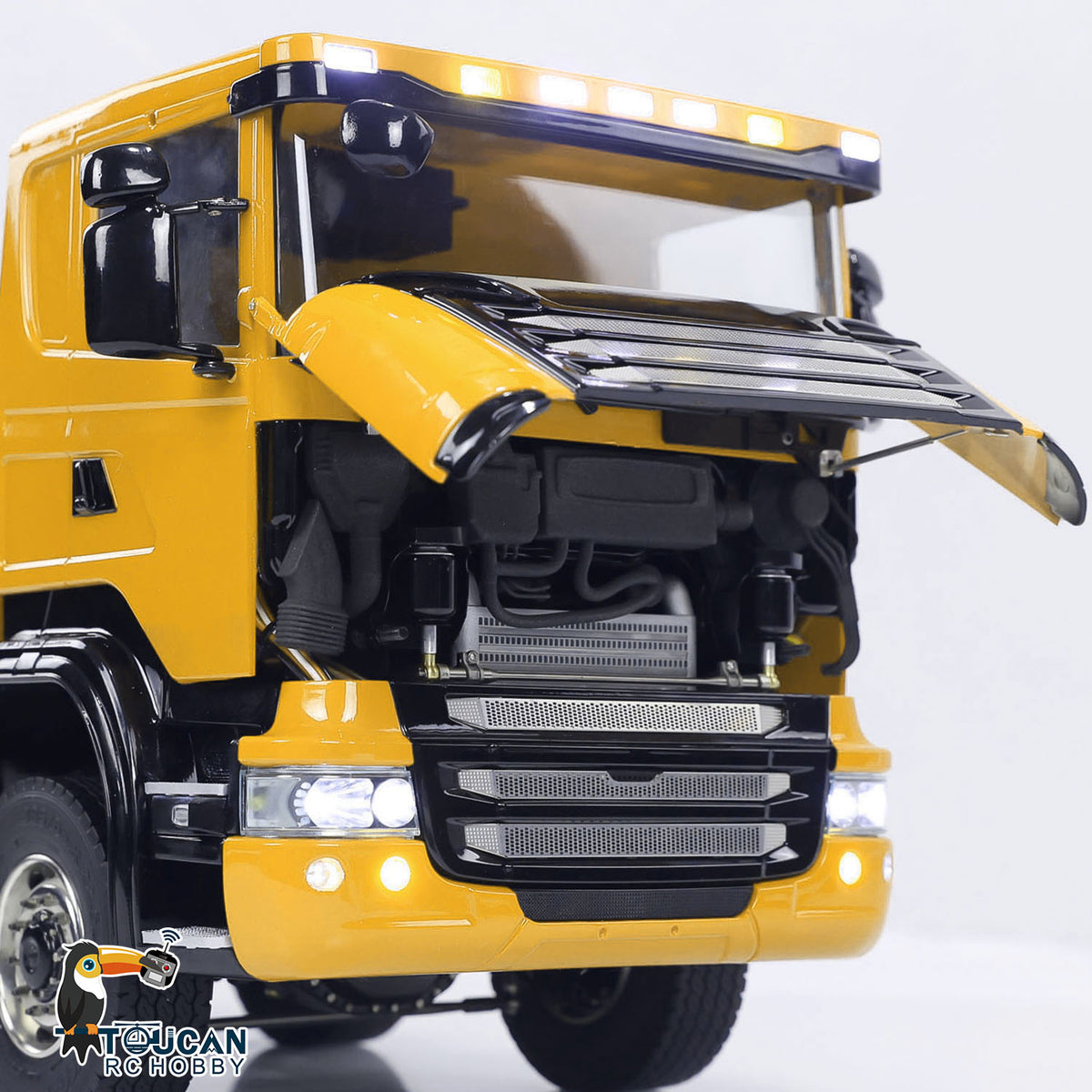18. 1/14 TH-X SC-G88 8x8 Roll-Off with Hydraulic Pump and Reservoir Closeup  
