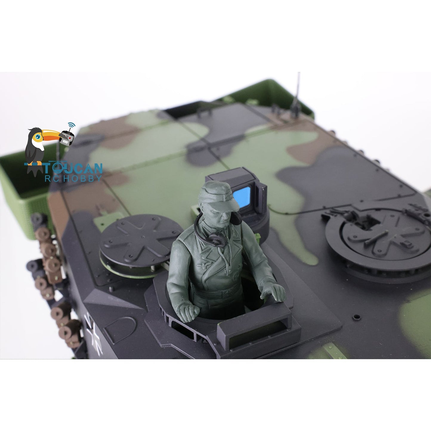 Henglong 2.4G 1/16 TK7.0 Plastic German Leopard2A6 RTR RC Tank Model 3889 BB Infrared Combat Smoke Light Sound System Metal Barrel