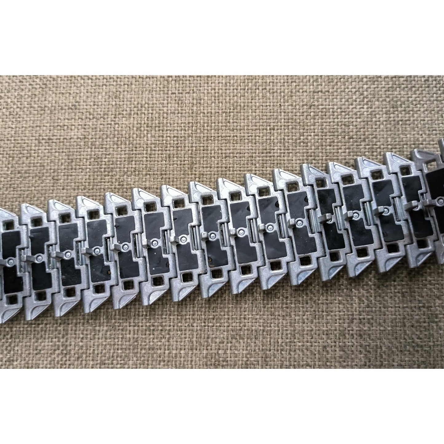 RC Tank 1Pair Metal Tracks With Double Side Rubber for 1/16 Heng Long USA M41A3 Walker Bulldog Radio Control Tanks 3839