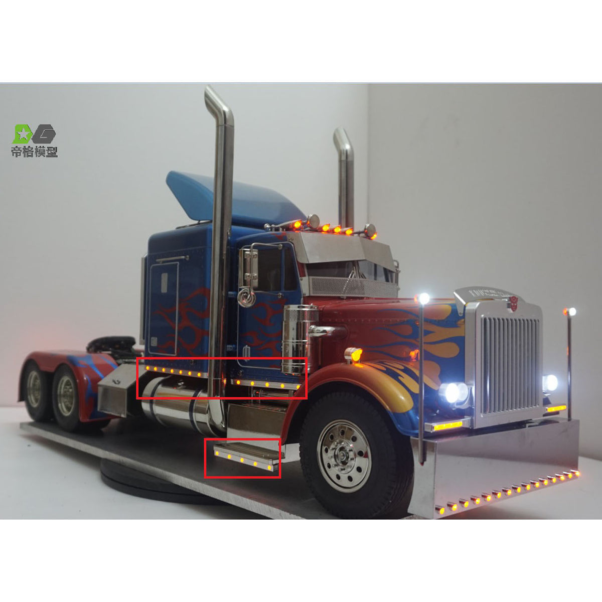 Metall Anti-Rutsch-Platte Seitenlichtleiste LED-Leuchten für 1/14 56301 RC Traktor LKW Funkgesteuertes Automodell Ersatzteile Zubehör