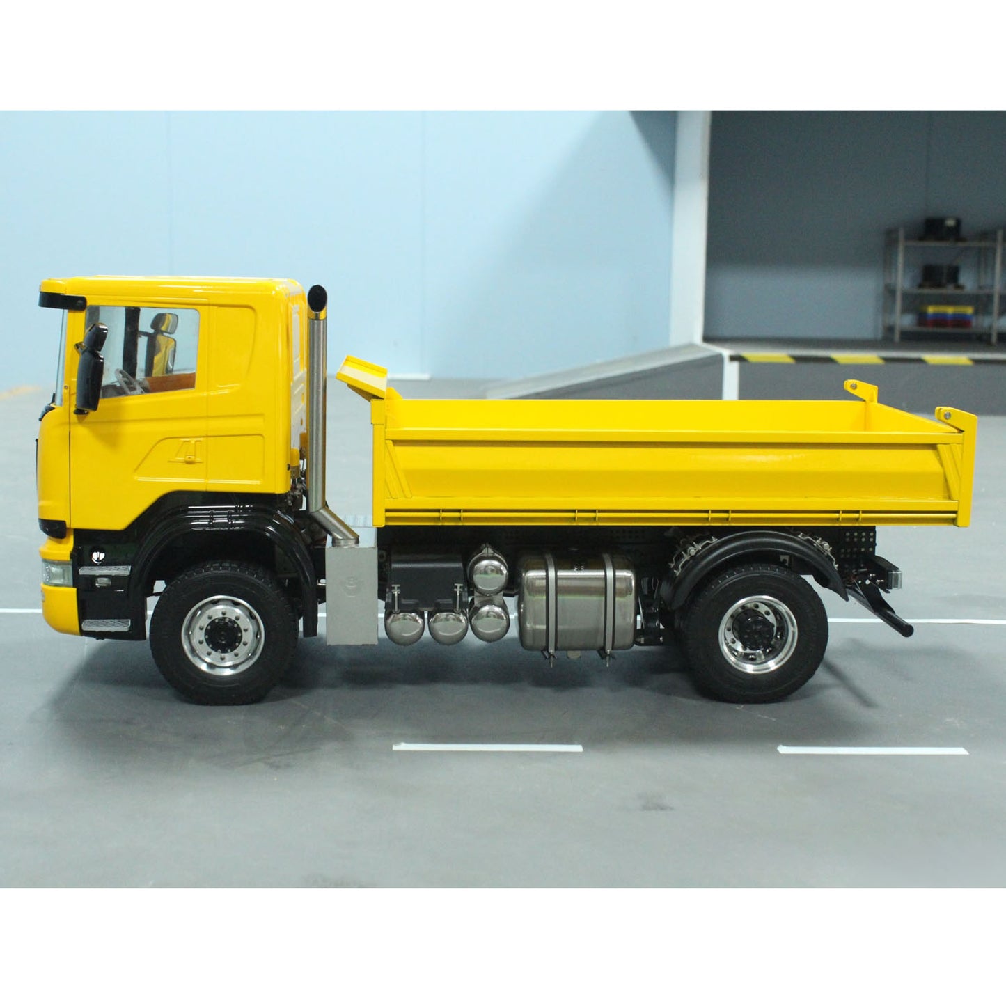 1/14 4x4 RC Hydraulisches Auto Metall Fernbedienung N44 Muldenkipper Mit Licht Sound 3-Gang-Getriebe Motor Lackiert Montiert