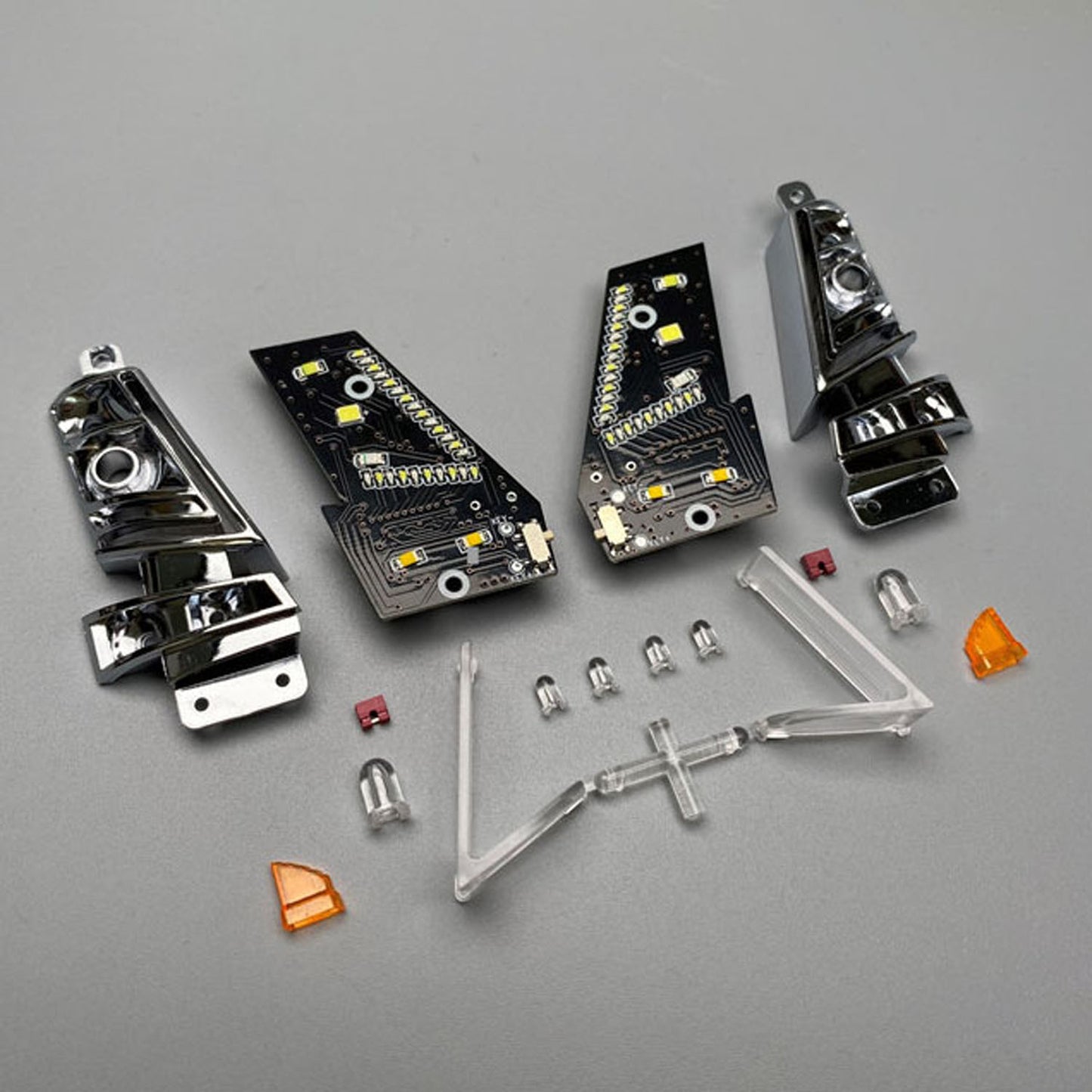 Kunststoff-Scheinwerfer Pro Fließendes Wasserlicht Frontstoßstangenträger für DIY 1/14 Tamiya Fernbedienung Sattelzugmaschine FH16 XL750 56360 56362 RC LKW