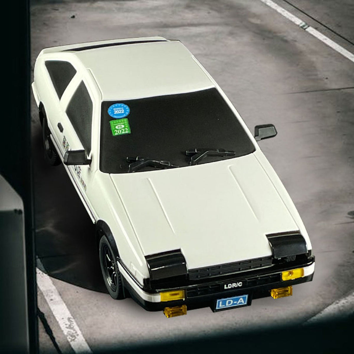 1/18 LDRC 2,4G Fernbedienung Drift Auto AE86 Modell RWD Rennfahrzeuge Hight Speed 10KM/H Flip Licht Batterie USB Ladung Mini Geschenke