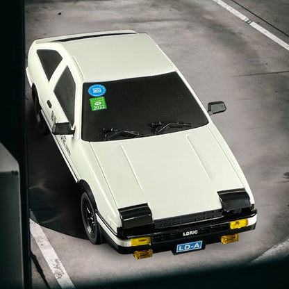 1/18 LDRC 2,4G Fernbedienung Drift Auto AE86 Modell RWD Rennfahrzeuge Hight Speed 10KM/H Flip Licht Batterie USB Ladung Mini Geschenke