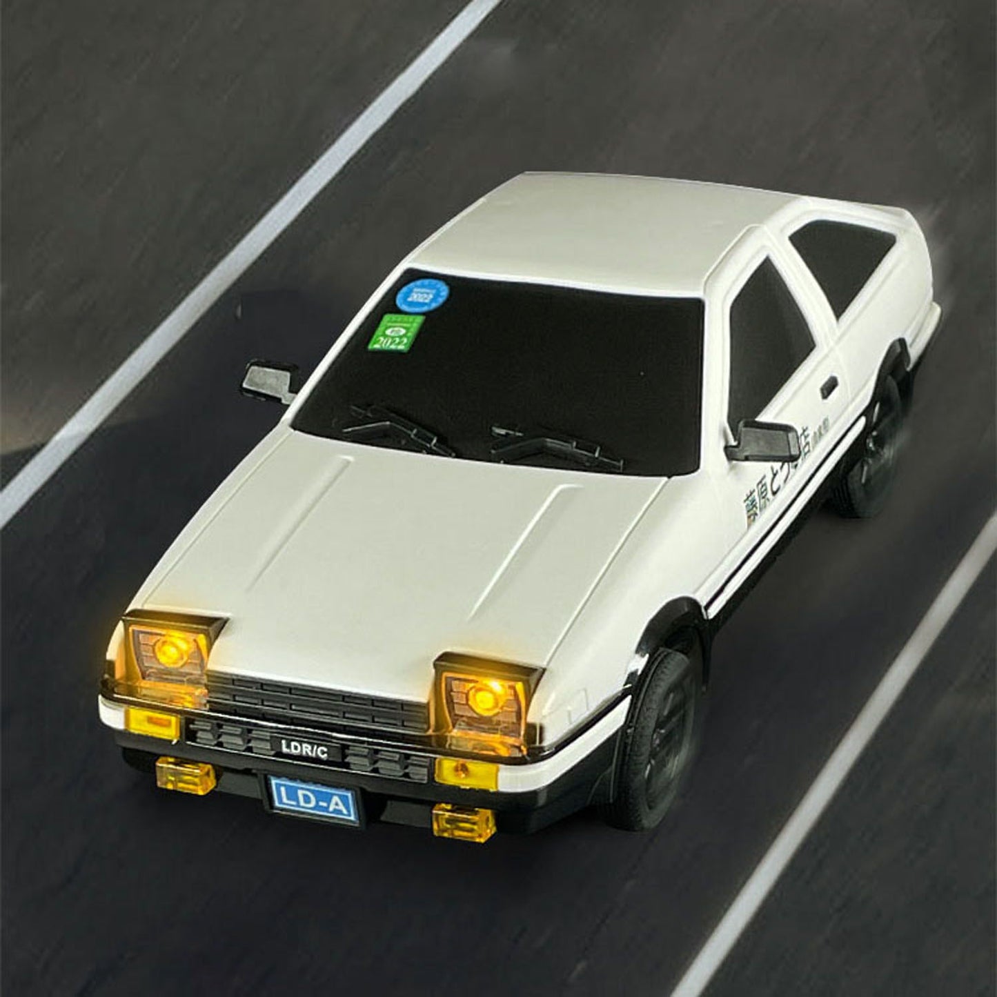 1/18 LDRC 2,4G Fernbedienung Drift Auto AE86 Modell RWD Rennfahrzeuge Hight Speed 10KM/H Flip Licht Batterie USB Ladung Mini Geschenke