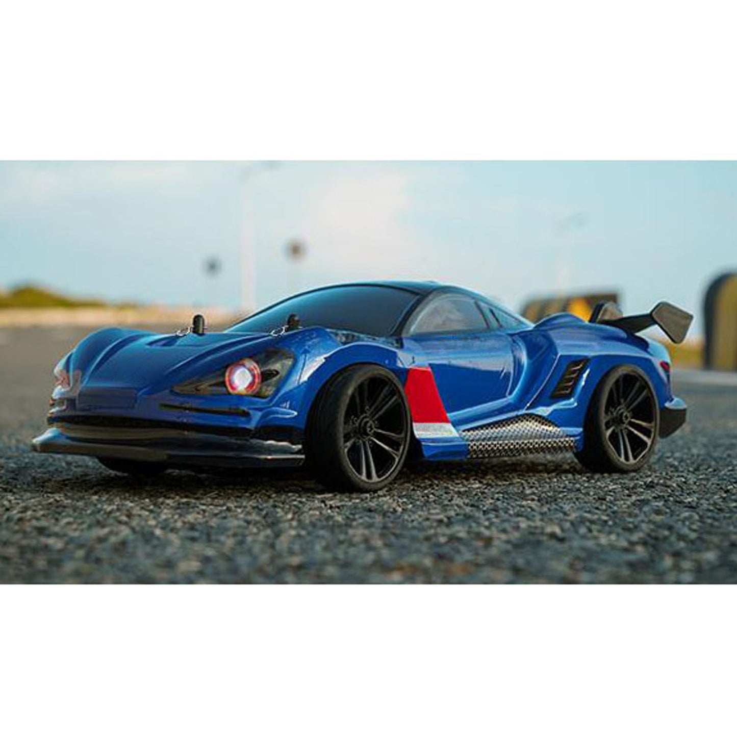 SCY 16301 1/16 4WD Ferngesteuertes Driftauto RC-Modell Elektrofahrzeug Sieben Modi Lichtsystem Batterie RC390 Bürstenmotor
