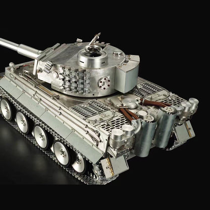 Henglong 1/6 Full Metal German Tiger I RTR RC Tank 3818 with Barrel Recoil 360 Degrees Turret BB Unit Infrared Combat Smoke