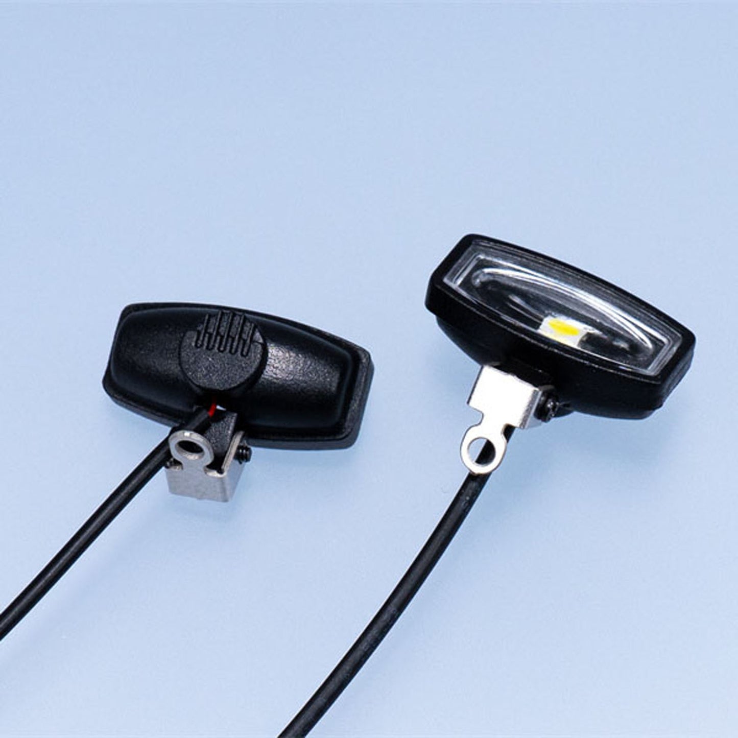 1 Paar Kunststoff-LED-Scheinwerfer 2,2 V-3 V Stirnlampe für DIY TAMIYA 1/14 RC Traktor-LKW-Modell Crawler Offroad-Auto-Dumper Teile Spielzeug