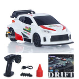 Hochgeschwindigkeits-2,4-G-Mini-RC-Driftauto 1/43 Rennfahrzeuge Gyroskop 4WD Ready to Go Mini-Auto-Spielzeug Radio Batterie Lichter Modell