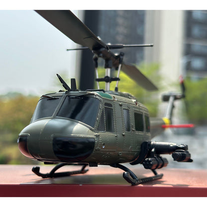 1/48 RC-Simulationshubschraubermodell C032 UH-1 Fernbedienungs-Stuntflugzeug Ein-Klick-3D-Flip Optische Flusspositionierung Geschenkspielzeug