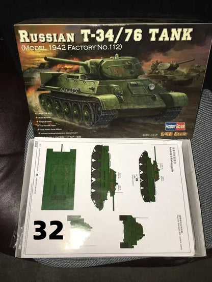 GRATIS GESCHENK 1/16 1/35 1/48 1/72 1/144 1/200 1/350 1/700 1/1250 Panzer LKW Jäger U-Boot Bomber Statisches Modell