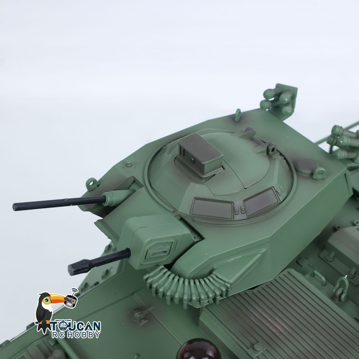 TOUCAN RC HOBBY Tongde TD3.0 1/16 Scale RC Armored Transport Vehicle Remote Control Tank Model Infrared Combat 320degrees Rotating Sound Smoke Lights