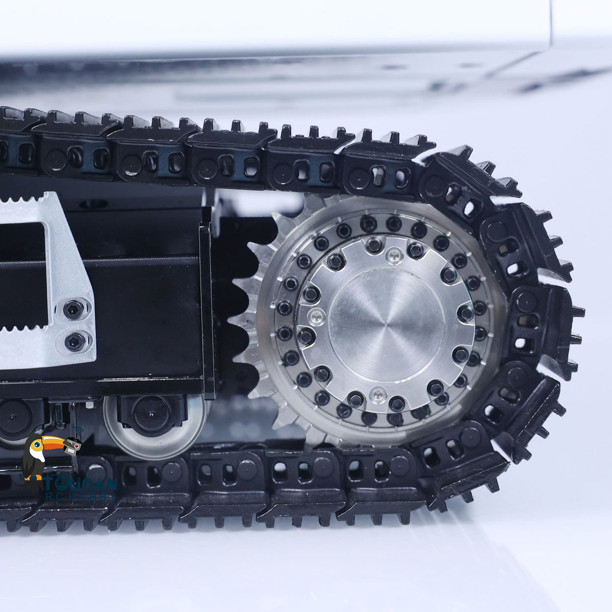 TOUCAN RC HOBBY 1/14 Scale LESU 945 Metal Hydraulic RC Digger LESU Aoue-LR945 Wireless Radio Control Excavator Assembled Painted Lights System 7CH Valve