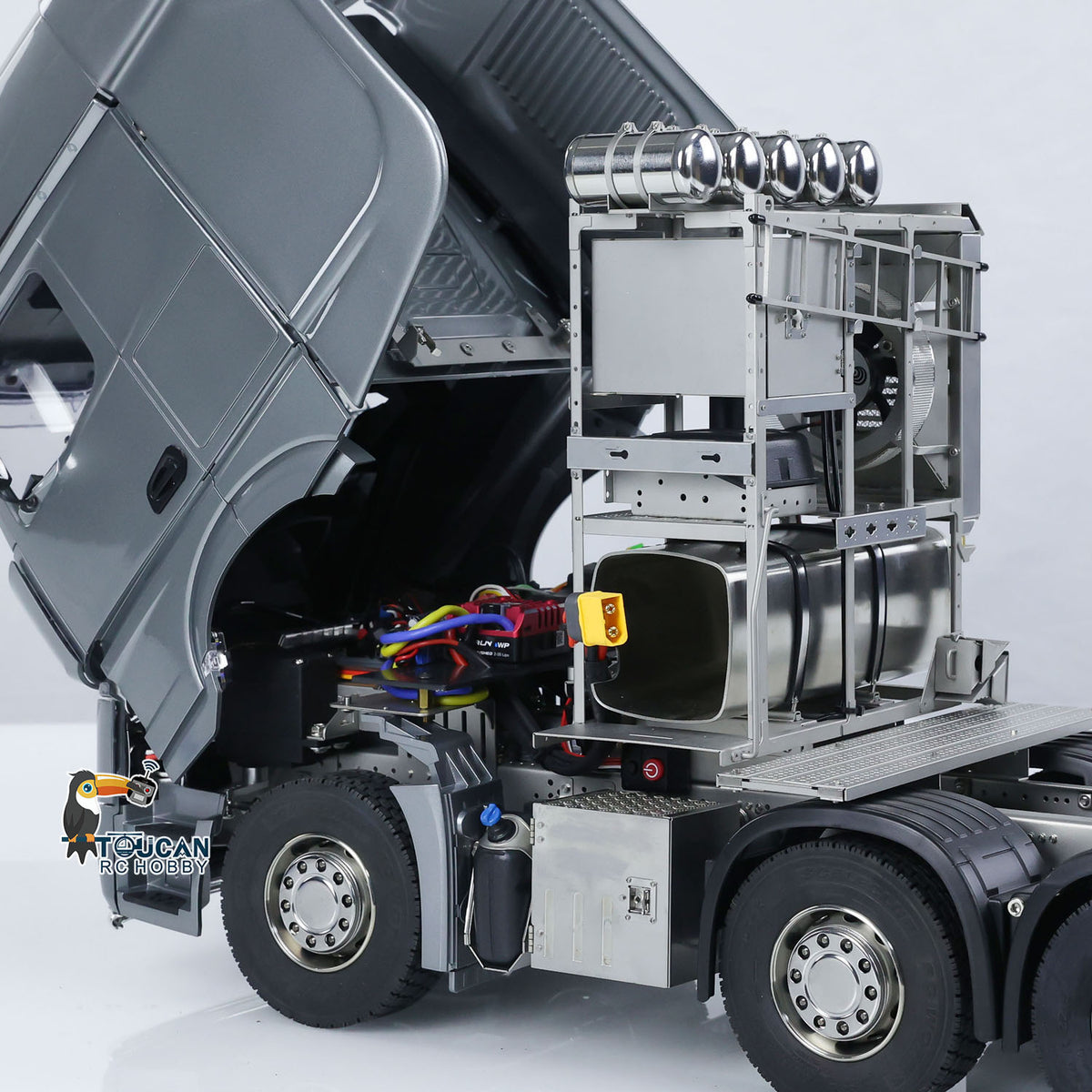 1/14 Ferngesteuerter Sattelschlepper 3363 LKW 10x10 Metallchassis Betriebsbereiter LKW Emuliertes Modell Lichter Geräusche 3-Gang-Getriebe