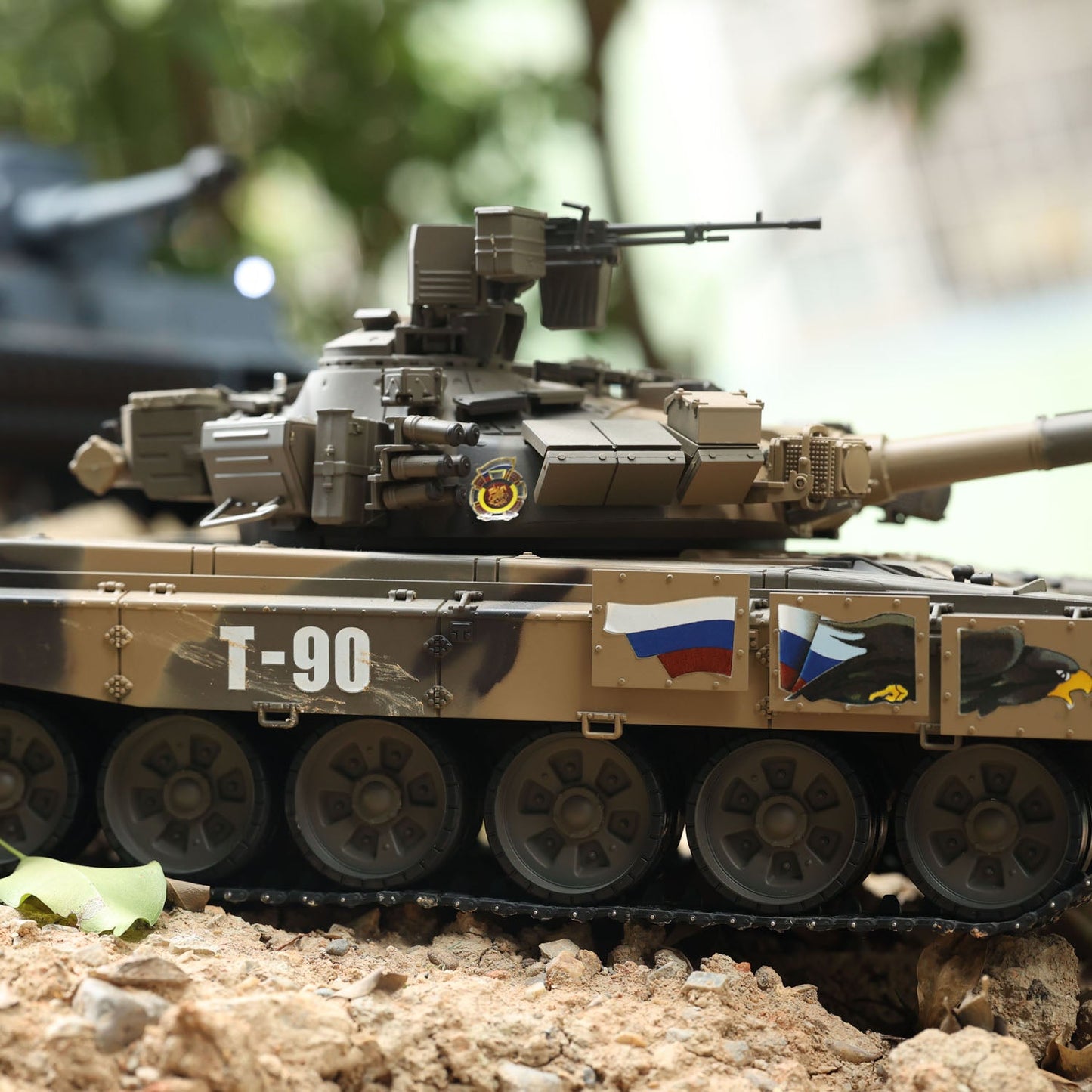 Henglong 1/16 TK7.1 3938 Russian T90 RTR RC Tank with 360 Degrees Turret BB IR Smoke Metal Chassis Idlers Sprockets Road Wheels Tracks Gearbox