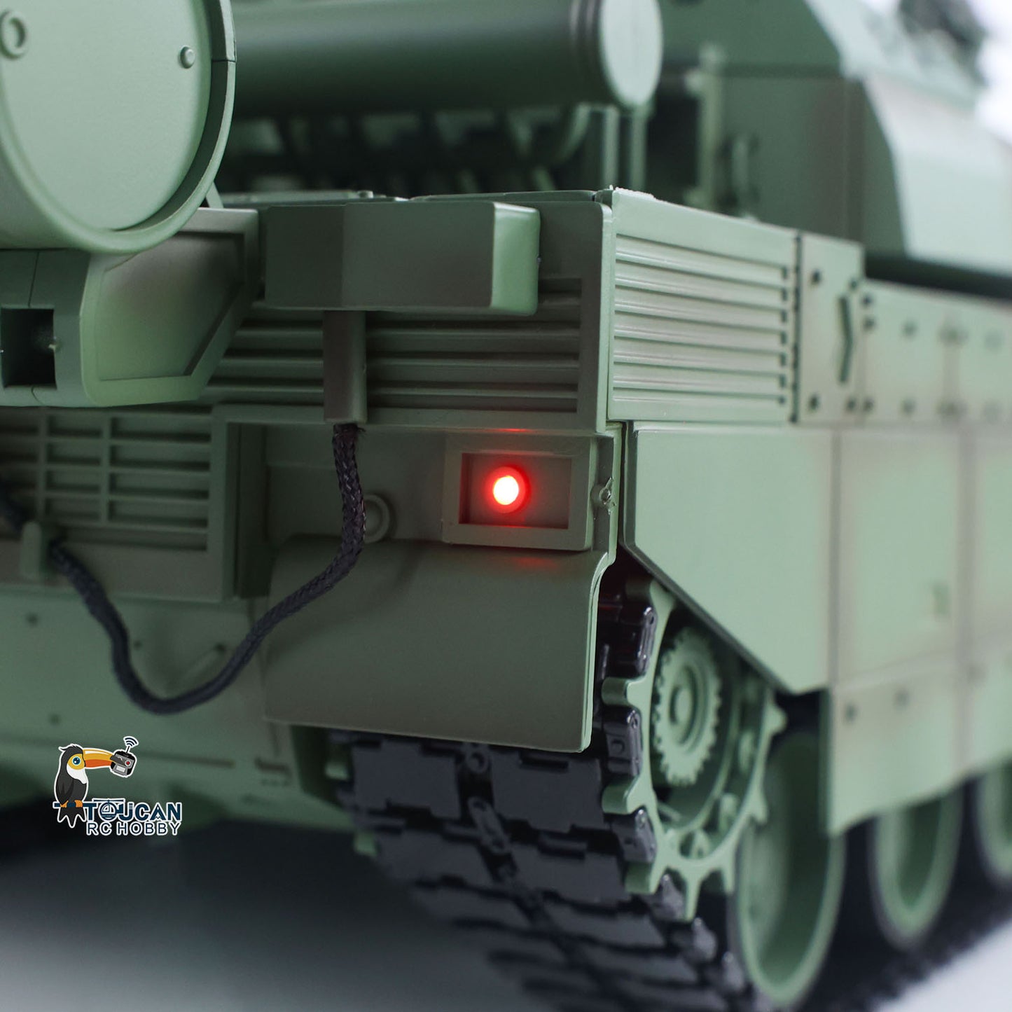1/16 Tongde RC Panzer H2408 Leclerc Kampfpanzer RTR Infrarot BB Schießen Barrel Rückstoß 320 Grad Elektrisches Spielzeugmodell Batterie