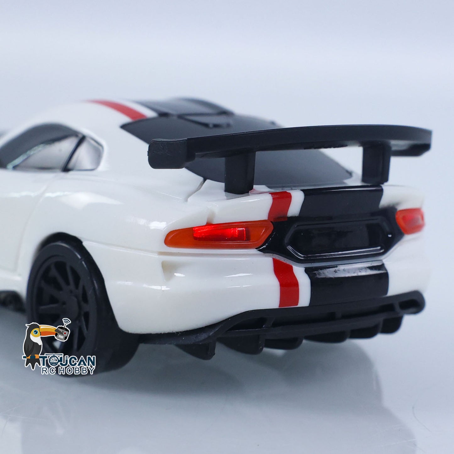 2.4G Remote Control Racing Car 4311G 1/43 High Speed Gyroscope RC Drift Vehicle 4WD Ready To Run Mini Car Toy Radio Battery