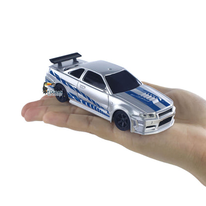 4304A 2,4 GHz 1/43 RC Drift Car 4WD Hochgeschwindigkeits-Rennfahrzeuge RTR Mini-Auto Spielzeugmodell Radio Batterie Lichter Gyroskop