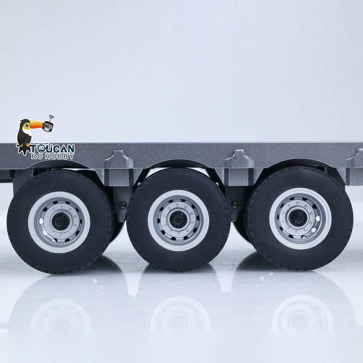 TOUCAN RC HOBBY 1/18 RC Tractor Truck Remote Control Truck 770S 3 Axle Plastic Semi Trailer Flatbed Finished Model RTR Battery Light Sound Effects
