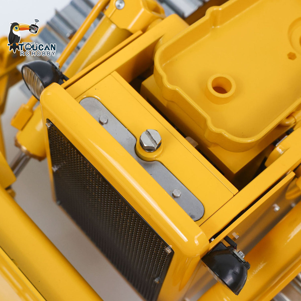 TOUCAN RC HOBBY Fast Free Shipping for EU Metal 1/14 RC Hydraulic Bulldozer D7 Remote Control Dozer Model Engineering Vehicle Flysky Radio Light Sound System Battery