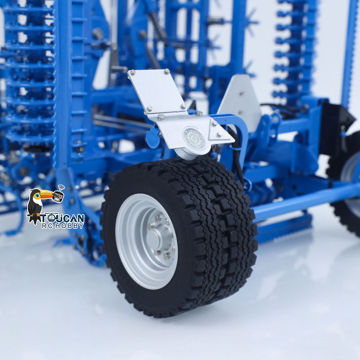 In Stock TOUCAN RC HOBBY LESU Metal 1/14 RC Tractor Truck AOUE 1050 4x4 Hydraulic Farm vehicle K500 Seedbed Pre-sowing Soil Preparation Planter Plough Light Sound