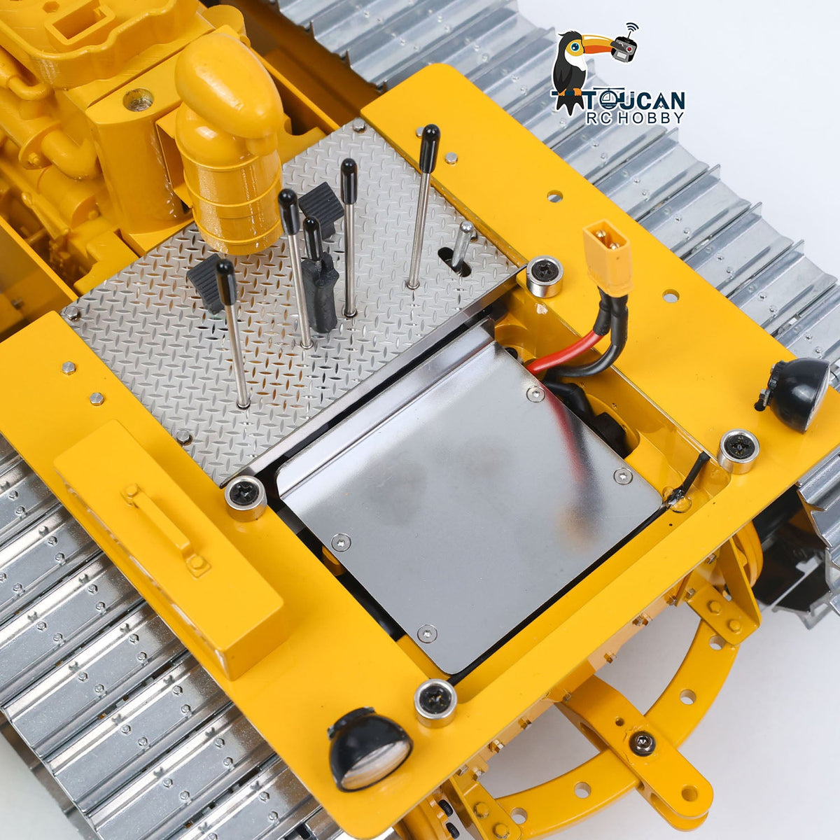 TOUCAN RC HOBBY Fast Free Shipping for EU Metal 1/14 RC Hydraulic Bulldozer D7 Remote Control Dozer Model Engineering Vehicle Flysky Radio Light Sound System Battery