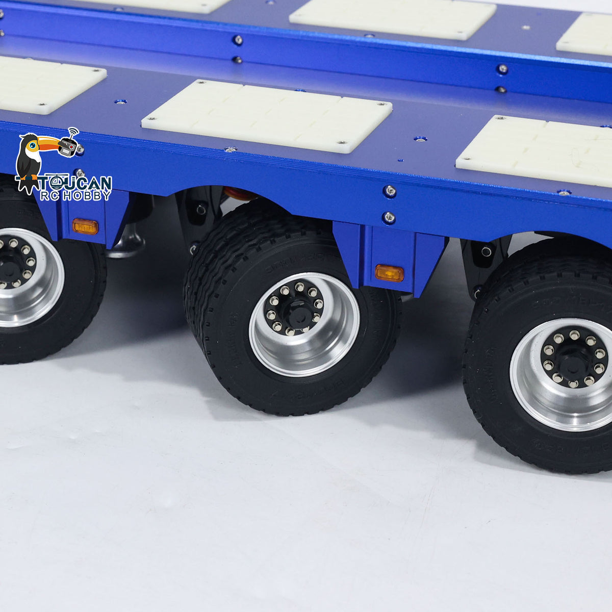 128 cm 1/14 4 Achsen RC Schwerlastanhänger DG-999 CNC Schwanenhalsanhänger für Sattelzugmaschine Zusammengebaut und lackiert MIT Lichtsystem