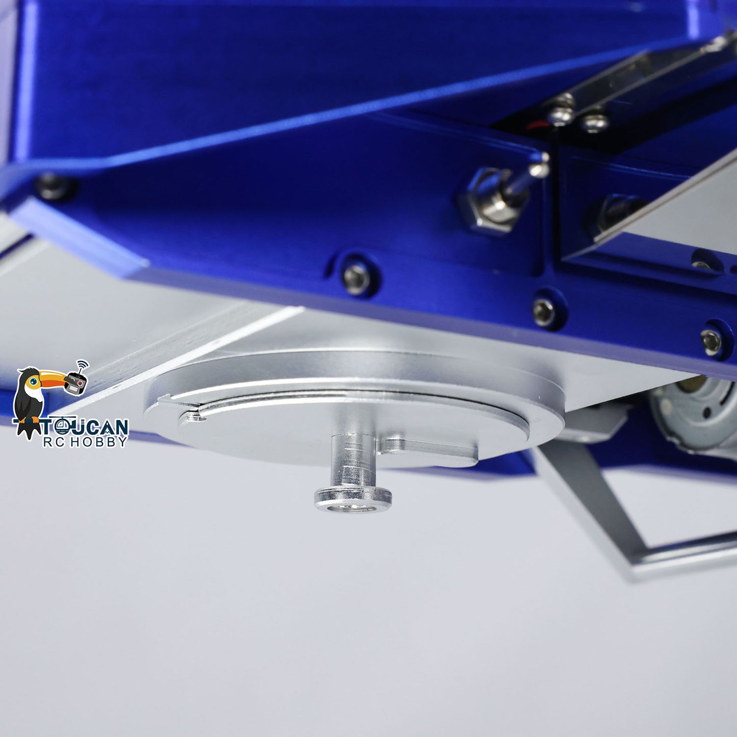128 cm 1/14 4 Achsen RC Schwerlastanhänger DG-999 CNC Schwanenhalsanhänger für Sattelzugmaschine Zusammengebaut und lackiert MIT Lichtsystem