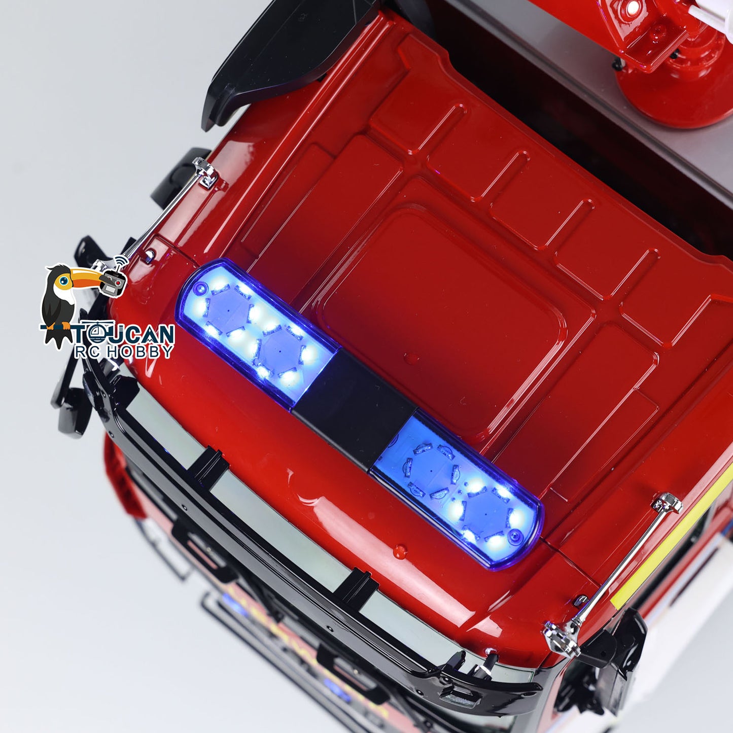 1/14 RC Feuerwehrfahrzeuge 6x6 Ferngesteuertes Feuerwehrauto Betriebsbereites Auto Emuliertes Modell Lichter Ton ST8 Sender