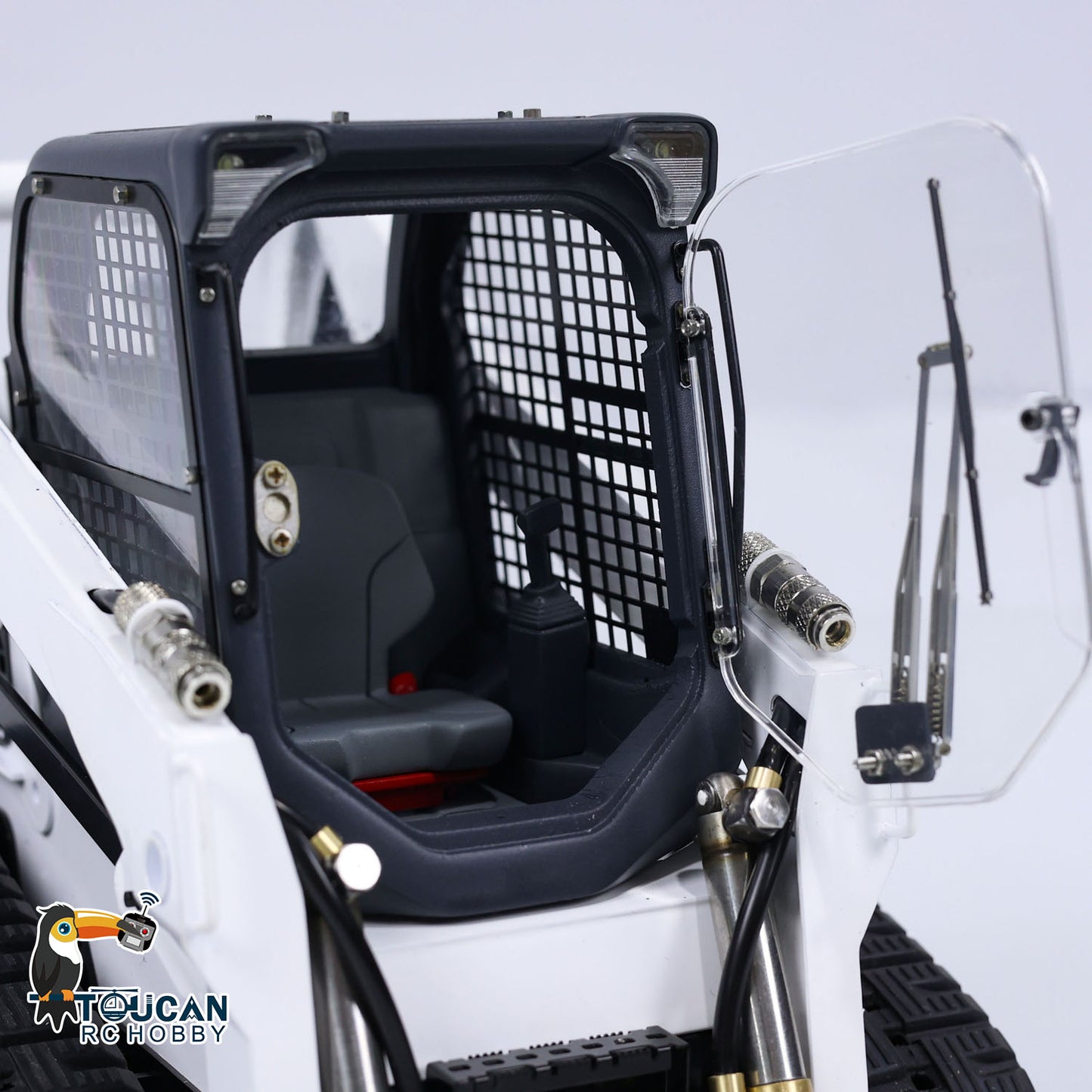 TOUCAN RC HOBBY 1/14 RC Hydraulic Skid-Steer Tracked Loader SM770 Remote Control Car Light Sound