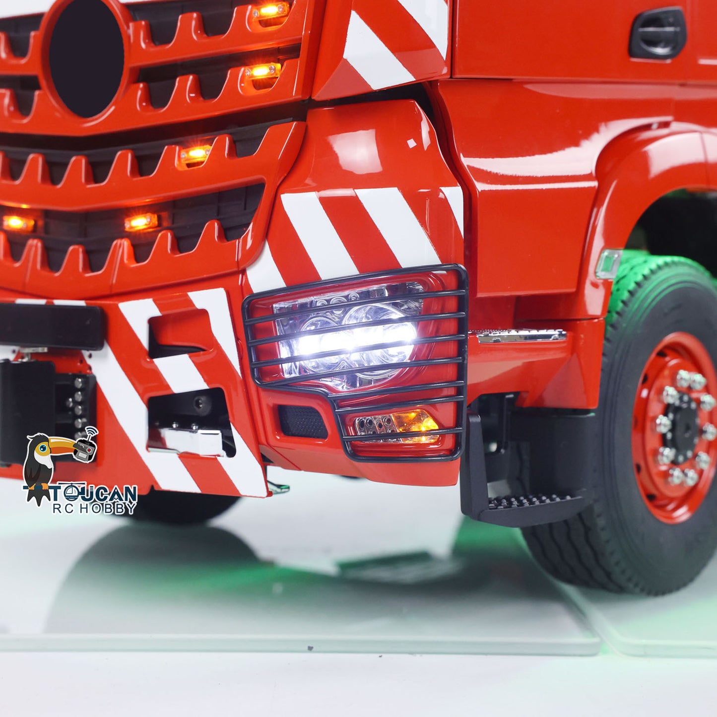 TOUCAN 10X8 Metallchassis 3363 1/14 RC Sattelzugmaschine RTR LKW Auto Rauchgeräusch 2-Gang-Getriebe ST8 Batterie Rundumleuchte