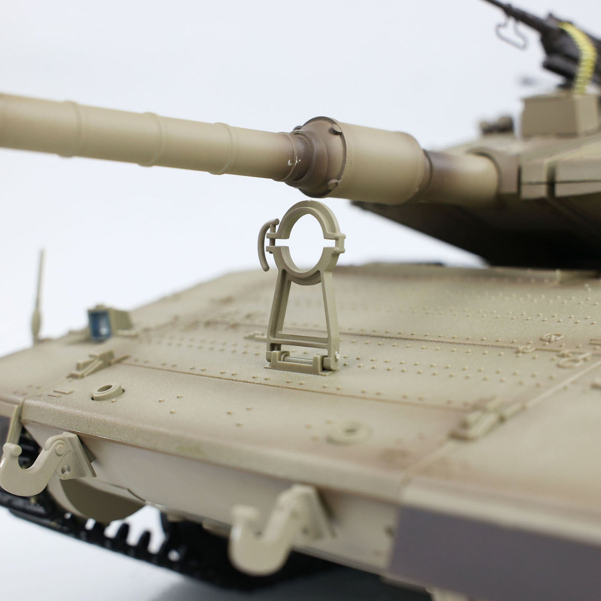 Henglong 1/16 TK7.0 Plastic IDF Merkava IV 3958 RTR RC Tank with Dual Battery Barrel RecoilInfrared Combat BB Smoke Sound Light