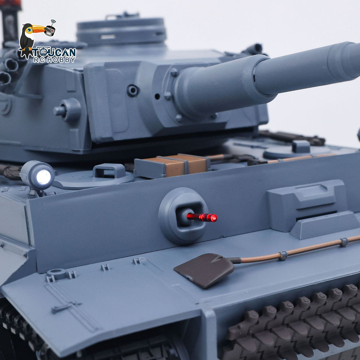 Henglong 1/16 TK7.0 Plastic German Tiger I RTR RC Tank 3818 Infrared Combat BB Sounds Lights Smoke Model Metal Barrel Recoil
