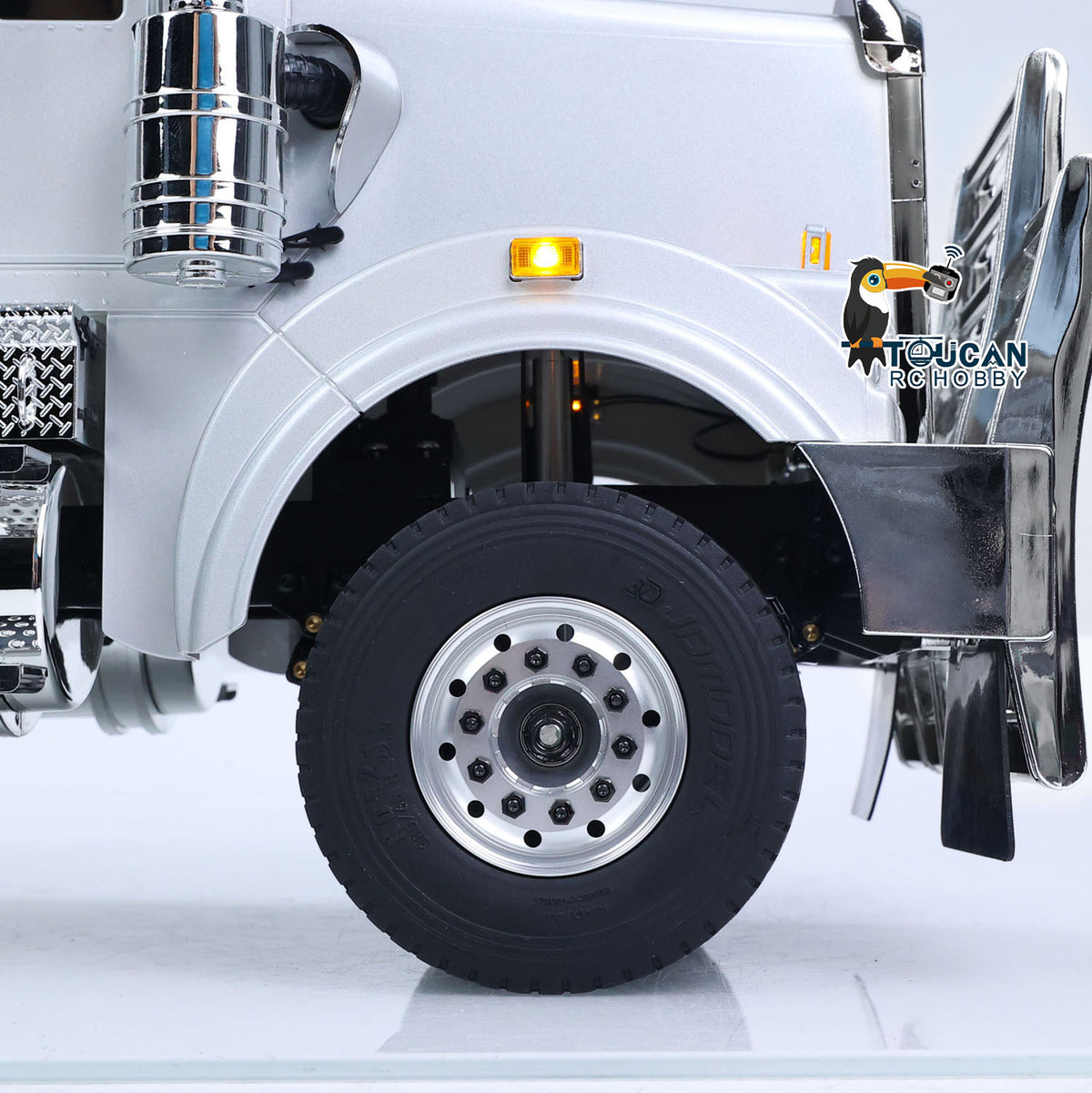 TOUCAN RC HOBBY JDM 518 1/14 RC Tractor Truck 6X4 C509 Plastic Body Remote Control Vehicle Model with 2 Speed Transmission Lighting System PNP