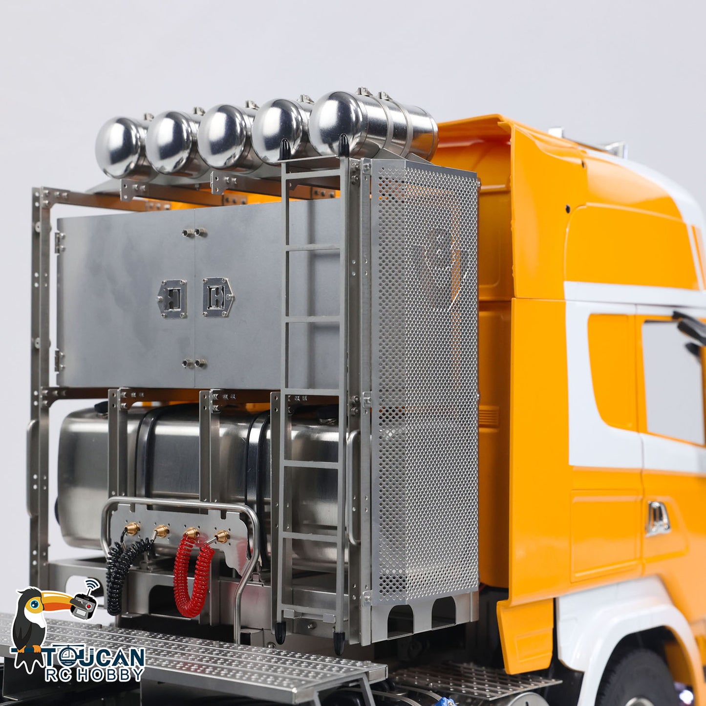 1/14 8x8 RC Sattelzugmaschine RTR R620 Metall Ferngesteuerte Autos Zusammengebaut und Lackiert 3-Gang Getriebe Licht Sound System