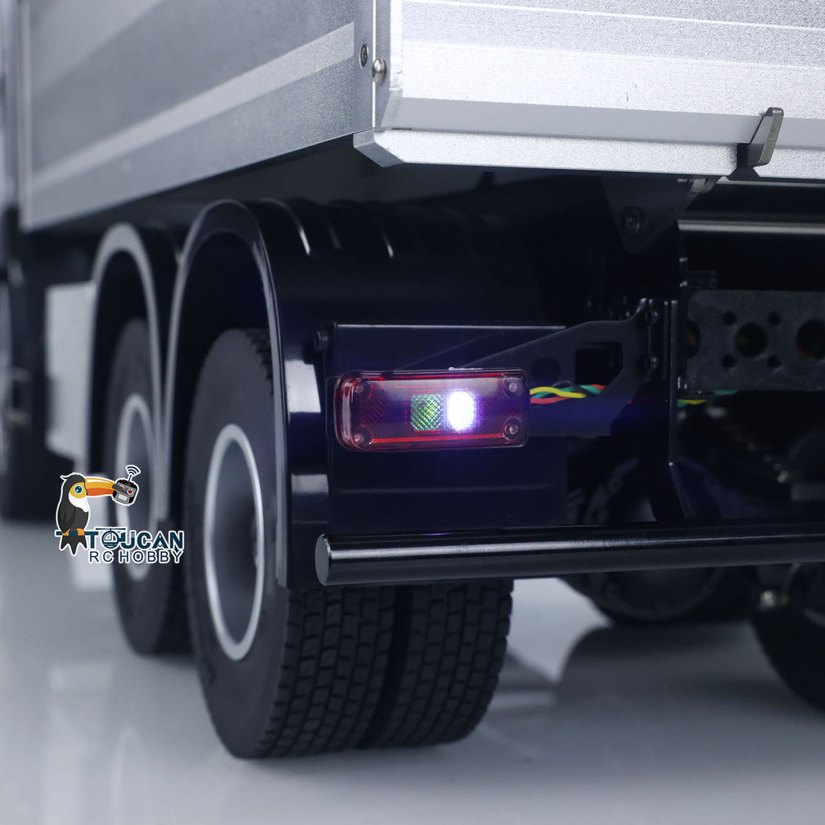 In Stock TOUCAN RC HOBBY DoubleE E015 001 1/14 RC Dump Truck 6X4 Electric Lifting Remote Control Tipper VO Metal Drive Shafts Chassis Model Vehicle RTR