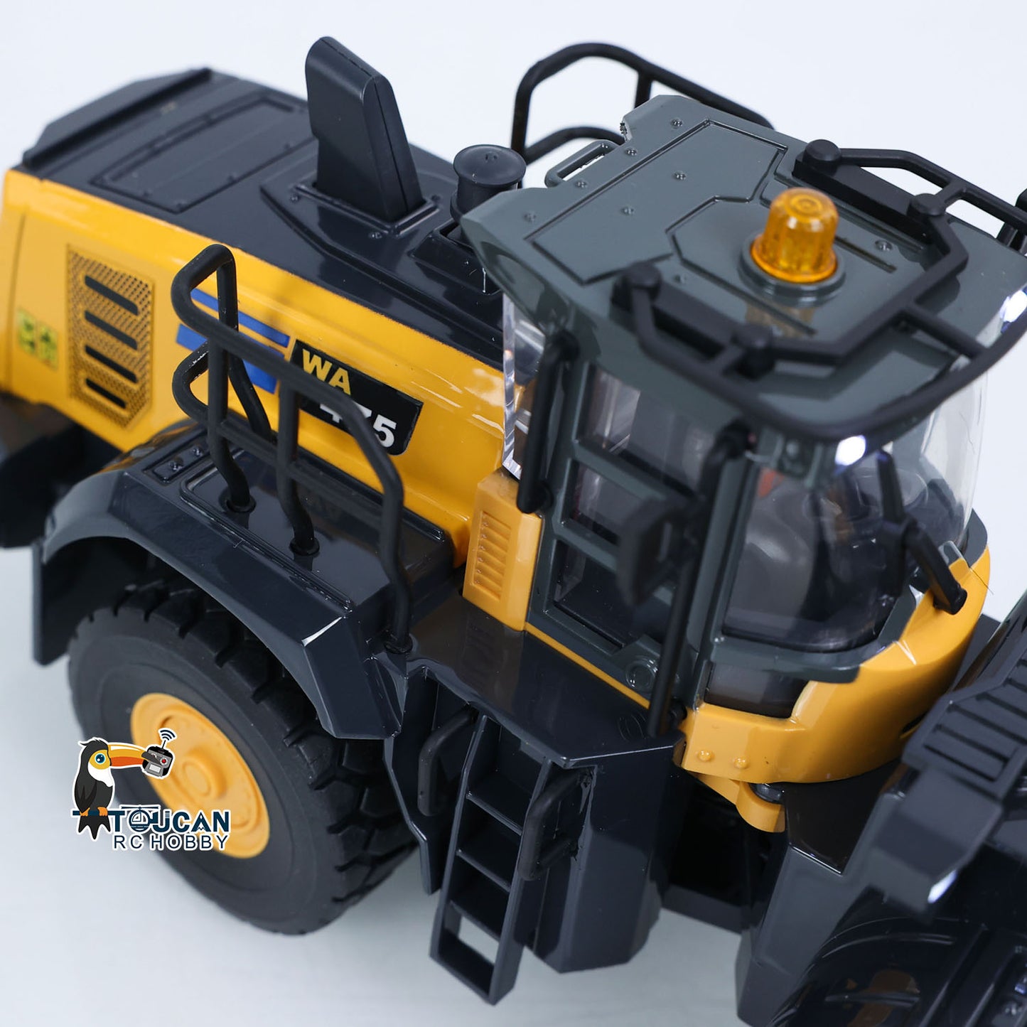 Pre-Order Half Metal 1/50 Electric Remote Control Loader Ready To Run Mini RC Engineering Vehicle Model Lights Sounds Desktop Level Gift