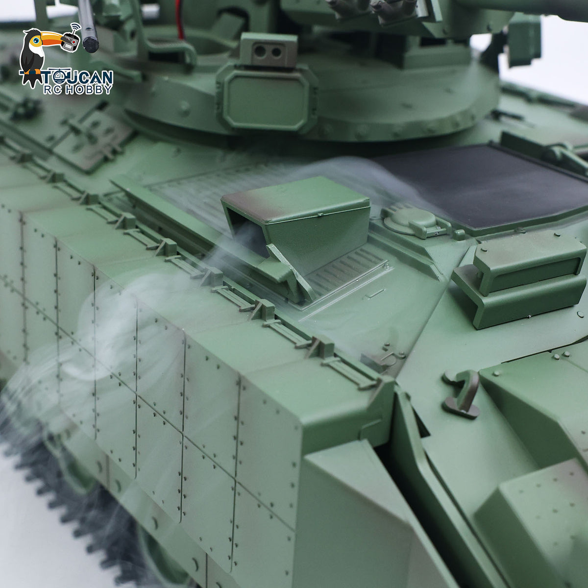 Tongde 1/16 Metal Remote Control Tank Model M2128 Bradley Infrared System 320 Degree Rotation Turret Light Sound System Battery Ready to Run
