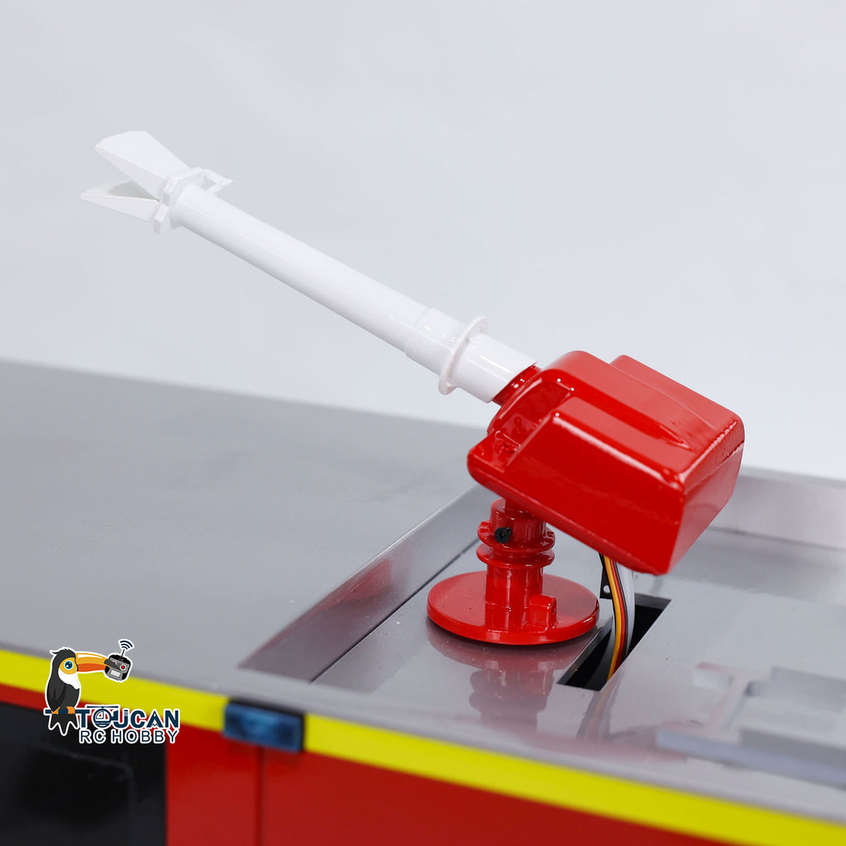 TOUCAN RC HOBBY 8x4 RC Fire Fighting Truck 1/14 Metal Chassis Radio Control Fire Car Light Sound 2-Speed Transmission Lighting and Sound System