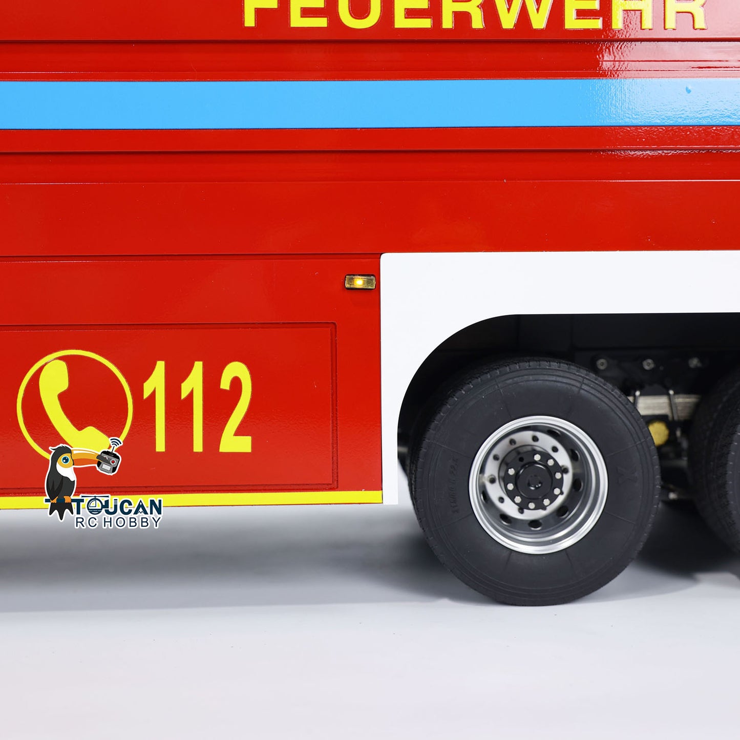 TOUCAN RC HOBBY 8x4 RC Fire Fighting Truck 1/14 Metal Chassis Radio Control Fire Car Light Sound 2-Speed Transmission Lighting and Sound System