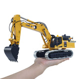 NEW TOY! 1/50 RC Digger PC520 Electric Lifting Radio Control Excavator Engineering Vehicle Metal Tracks Lights Sound Small Toy Collection