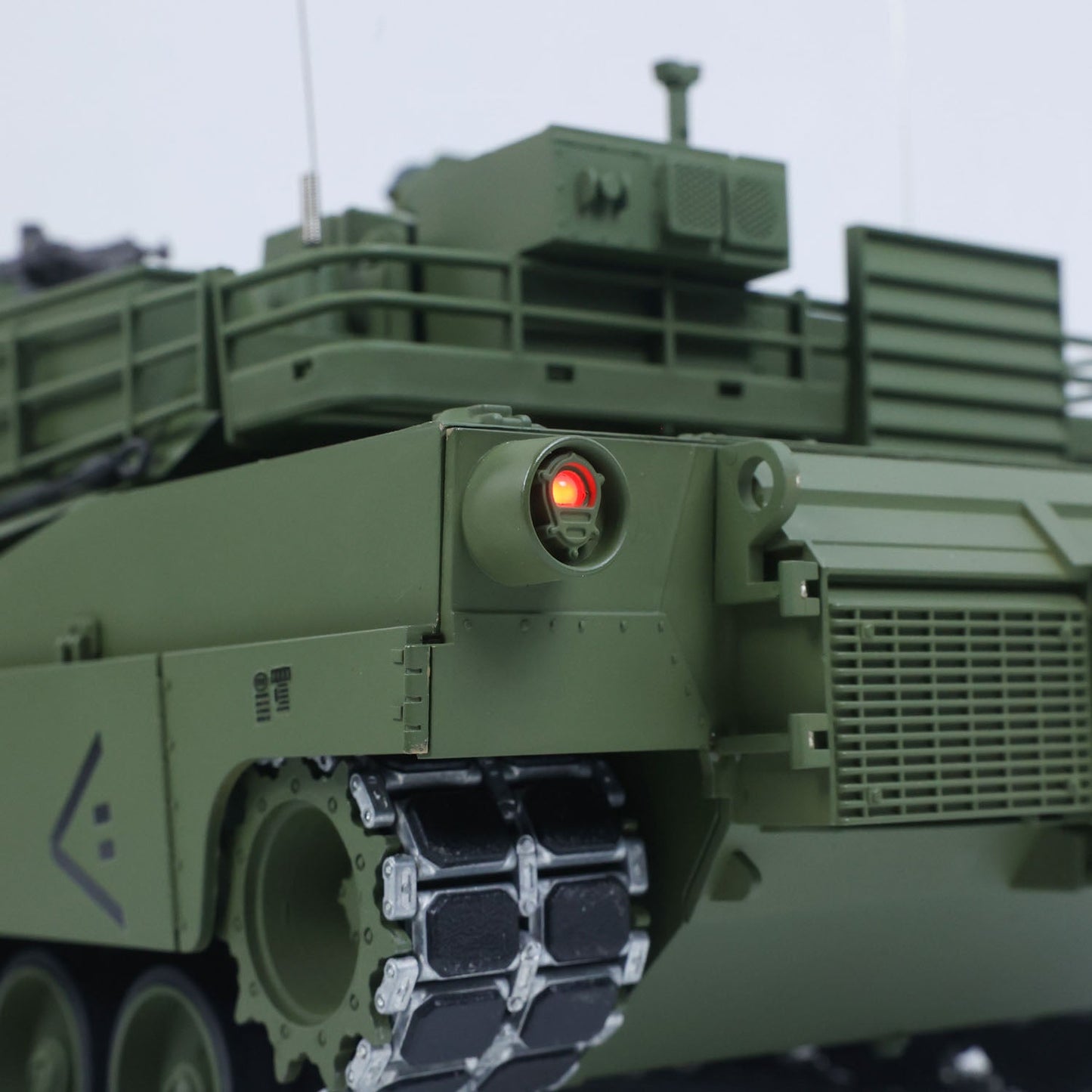 1/16 TOUCAN 3918 Abrams M1A2 RC Tank 360 Degree Turret Barrel Recoil Firing Flash Smoke Metal Gearbox Drive Idler Road Wheels