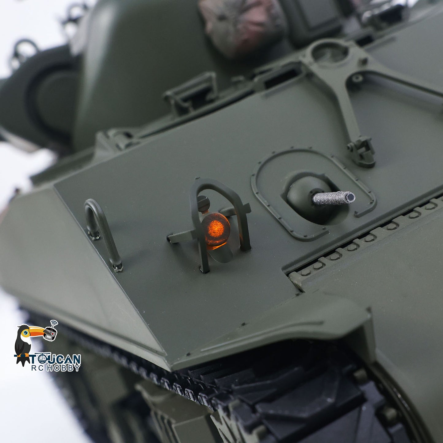 1/16 Remote Control Tank Sherman M4A3 Infrared System Barrel Elevation Smoke Unit 360 Rotation Metal Chassis Tracks Road Wheels