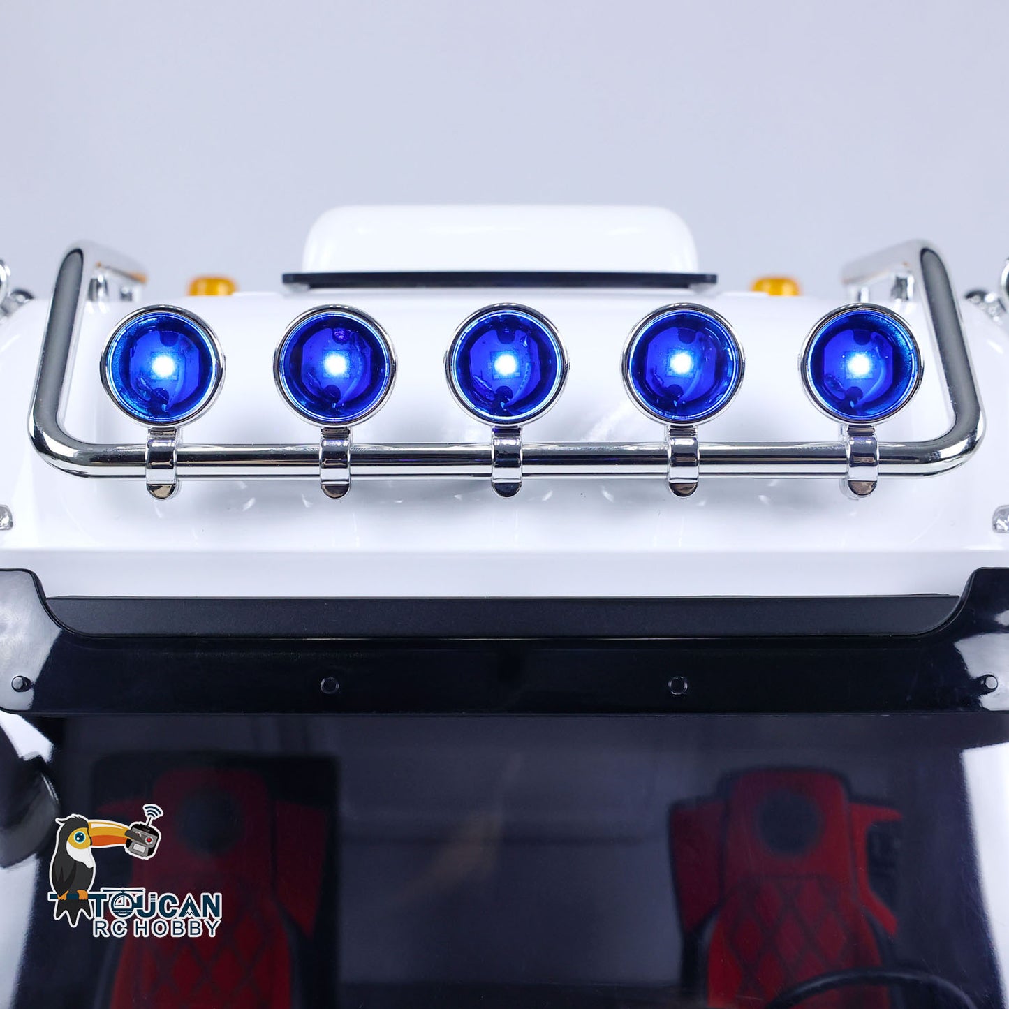 1/14 TOUCAN Lackiert 8x8 RC Sattelzugmaschine Funkgesteuerte Autos Modell Schwermetallchassis Raucheinheit Tonlicht